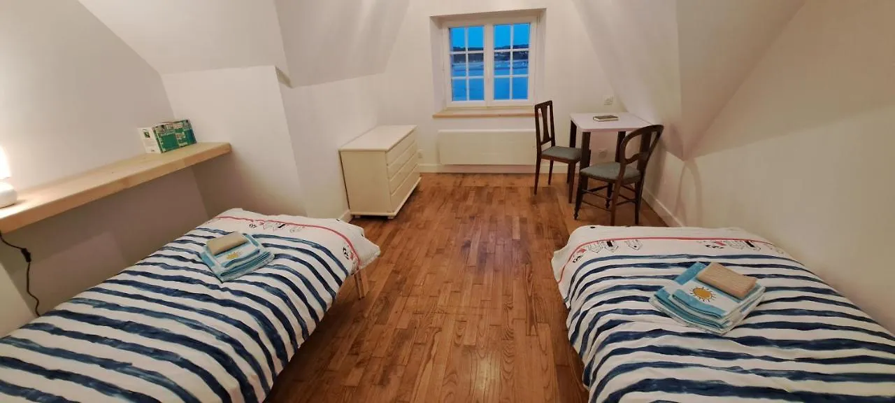 Maison Familiale Locquirec -Vue Mer - 6 Chambres - 11Personnes - Bretagne - Finistere Nord Holiday home